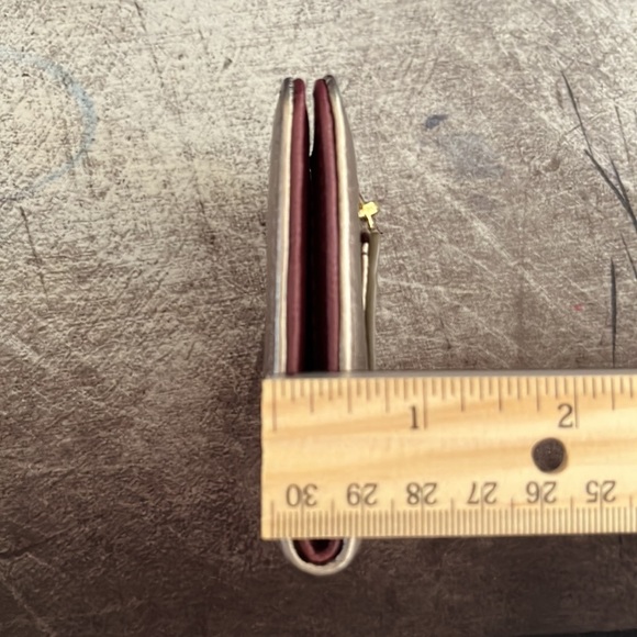 Fossil Sydney Bifold womens wallet - Gold leather - Picture 7 of 9